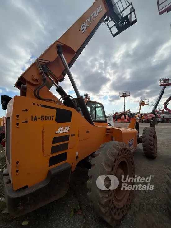 2015 SKYTRAK 10054 Forklift