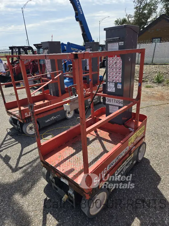 2018 Skyjack SJ16 Self-Propelled One-Person Lift
