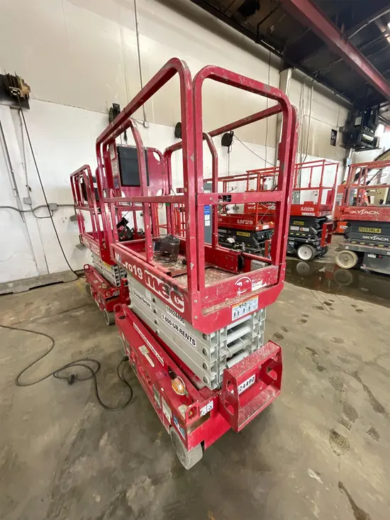 2019 MEC MICRO 19 Scissor Lift