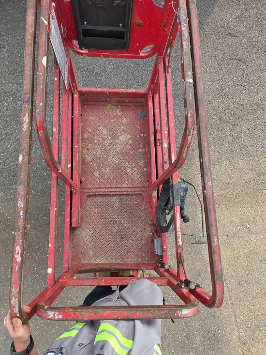 2019 MEC MICRO 19 Scissor Lift