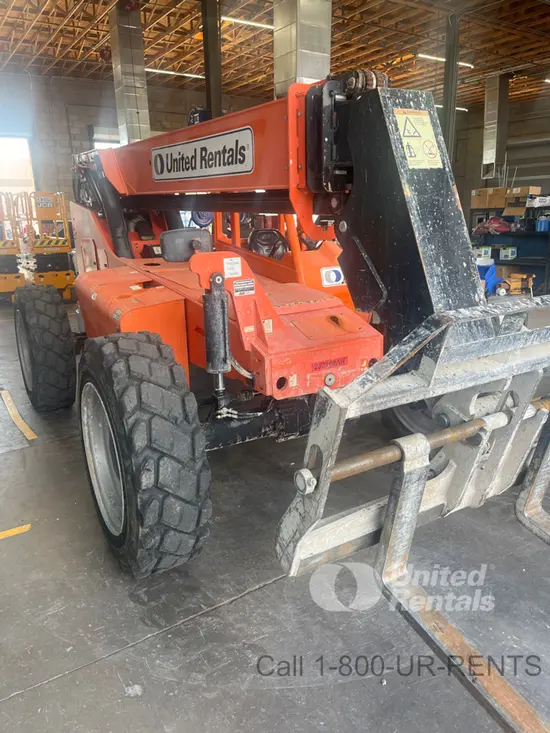 2019 SKYTRAK 8042 Forklift