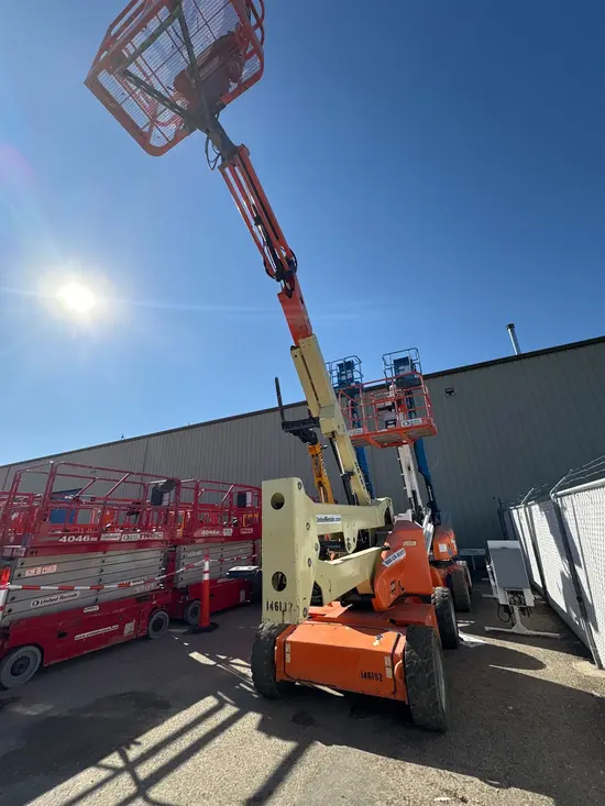 2014 JLG E450AJ Articulating Boom Lift