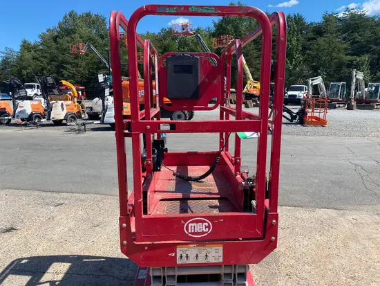 2018 MEC MICRO 19 Scissor Lift