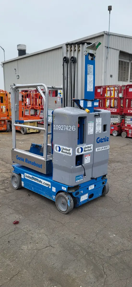 2019 Genie GR-20 Self-Propelled One-Person Lift
