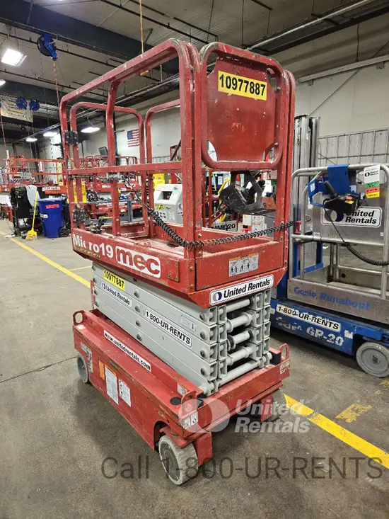 2019 MEC MICRO 19 Scissor Lift