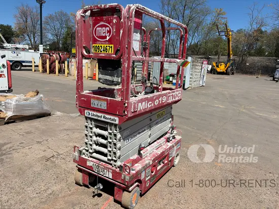 2019 MEC MICRO 19 Scissor Lift