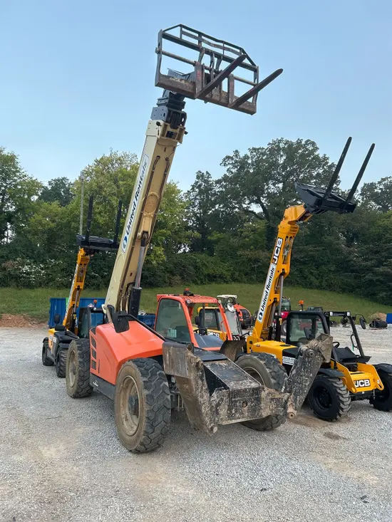 2018 JLG 1055 Forklift