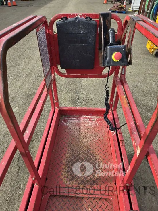 2019 MEC MICRO 19 Scissor Lift