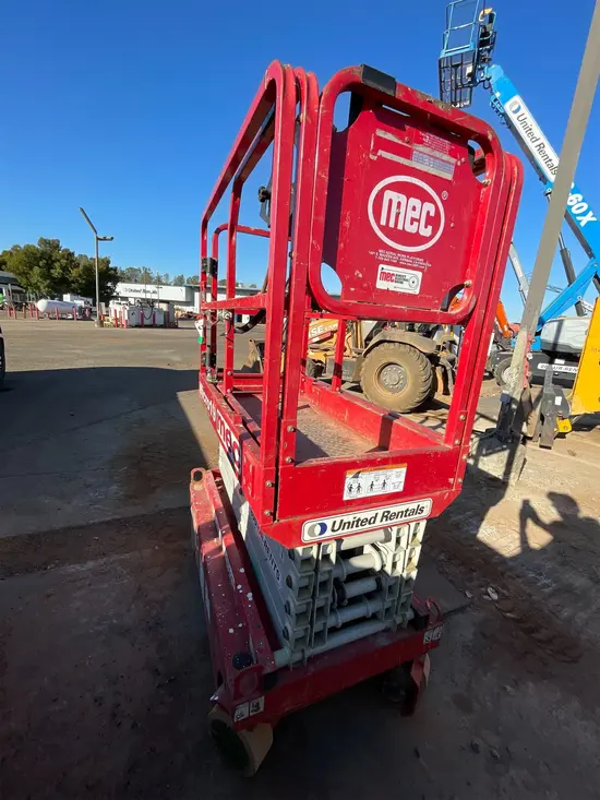 2019 MEC MICRO 19 Scissor Lift