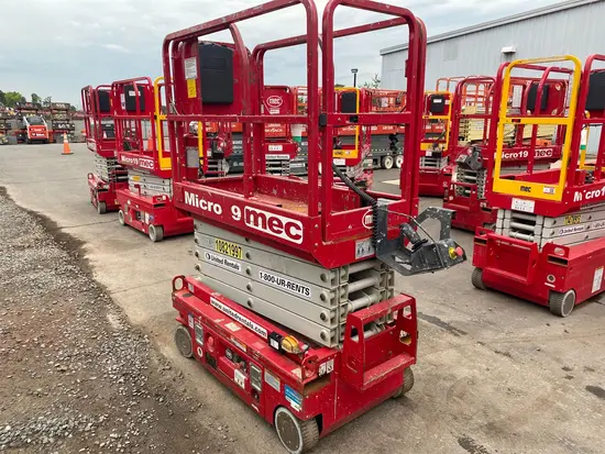 2018 MEC MICRO 19 Scissor Lift
