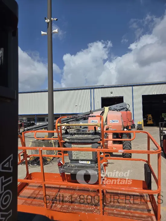 2018 JLG 400S Boom Lift