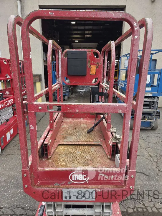 2019 MEC MICRO 19 Scissor Lift