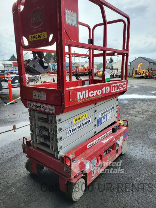 2019 MEC MICRO 19 Scissor Lift