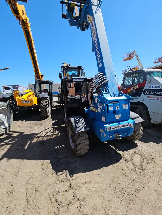 2018 Genie GTH-5519 Forklift