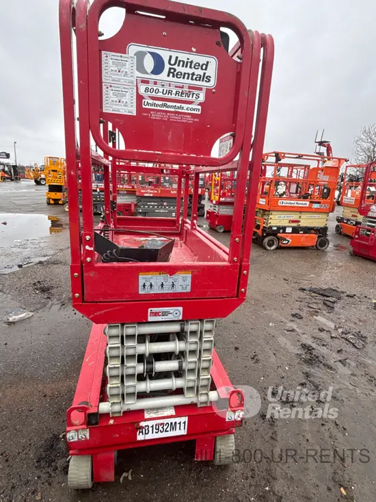 2019 MEC MICRO 19 Scissor Lift