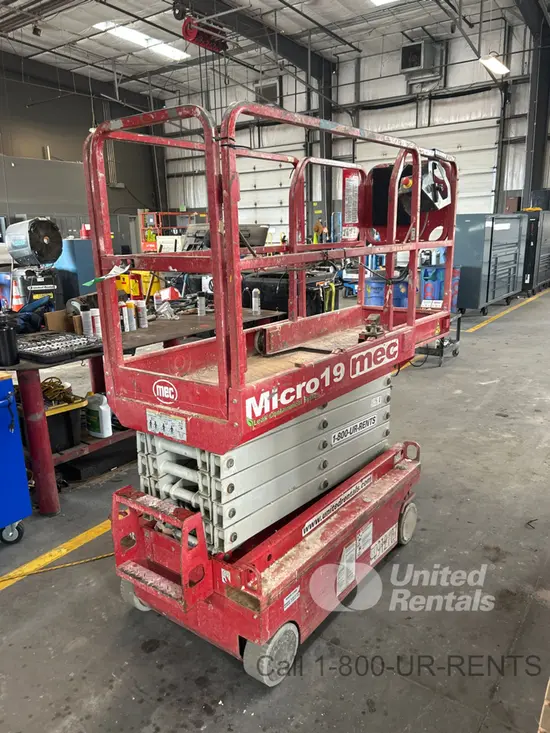 2019 MEC MICRO 19 Scissor Lift