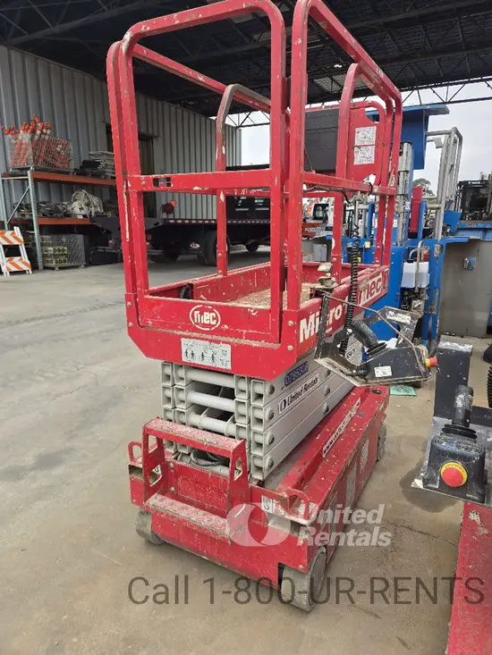 2018 MEC MICRO 19 Scissor Lift