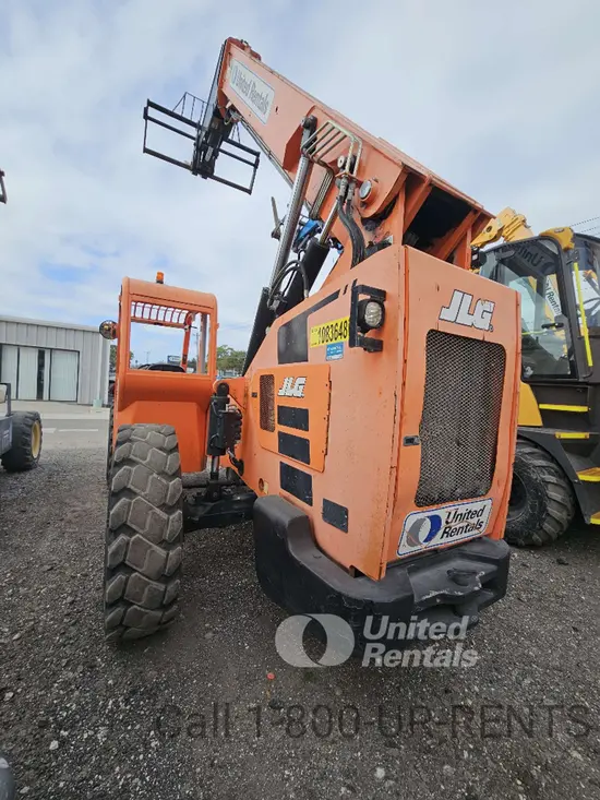 2018 SKYTRAK 8042 Forklift