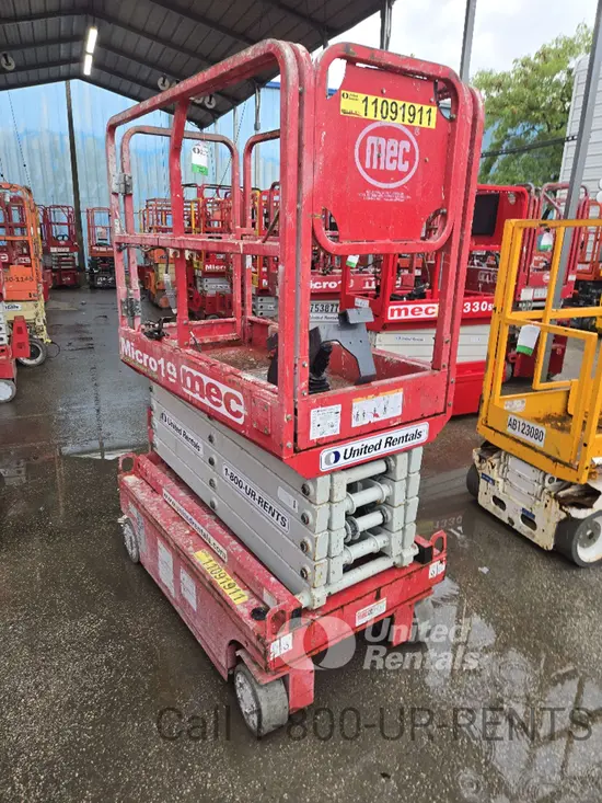2020 MEC MICRO 19 Scissor Lift