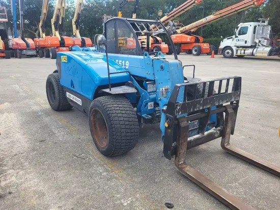 2018 Genie GTH-5519 Forklift