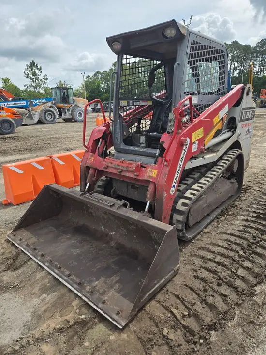 2021 Takeuchi TL8R2R Track Loader