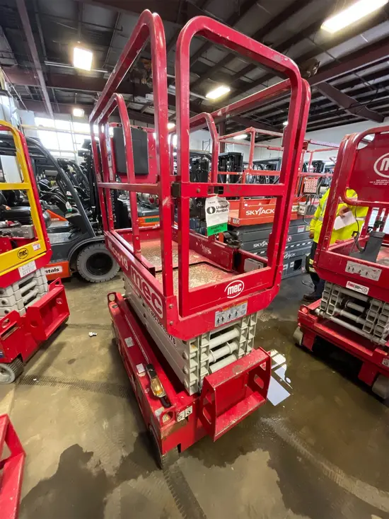 2018 MEC MICRO 19 Scissor Lift