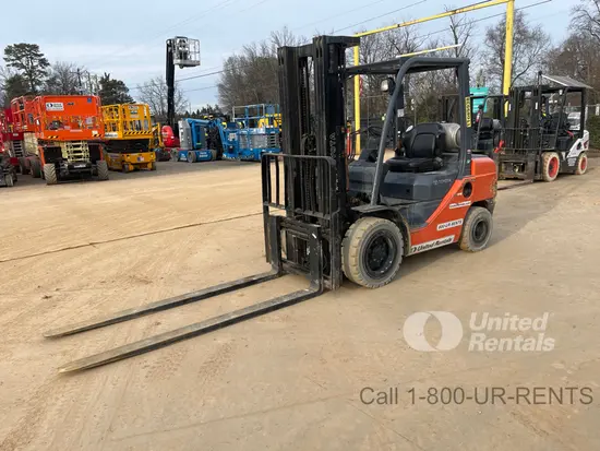 2020 Toyota 8FGU30 Warehouse Forklift