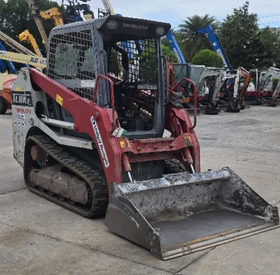 2021 Takeuchi TL8R2R Track Loader
