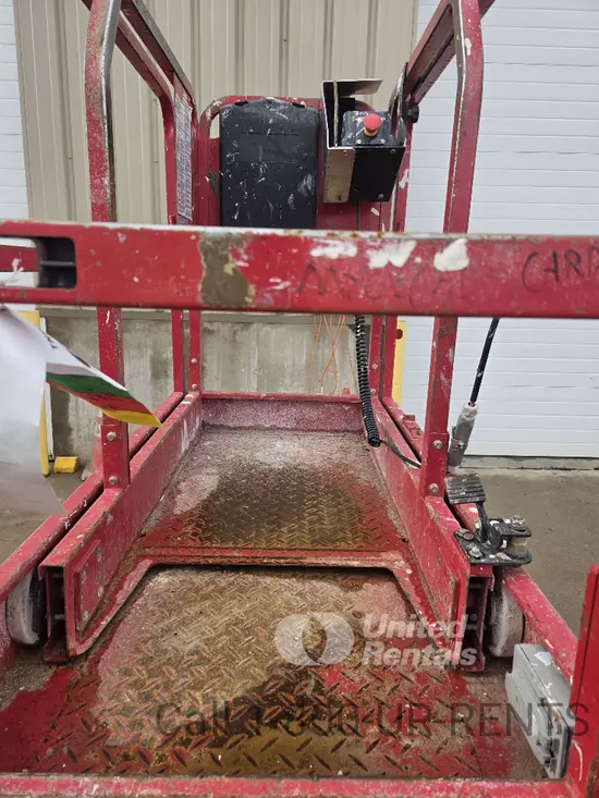 2018 MEC MICRO 19 Scissor Lift