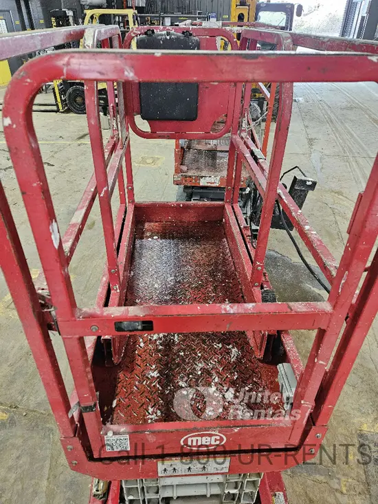 2019 MEC MICRO 19 Scissor Lift