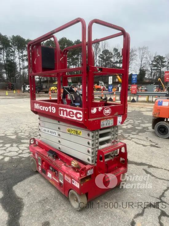 2018 MEC MICRO 19 Scissor Lift