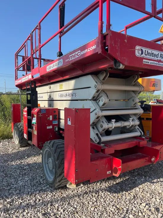 2017 MEC 6092RT Rough Terrain Scissor Lift