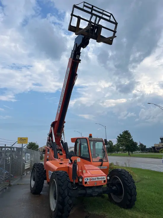 2018 SKYTRAK 8042 Forklift
