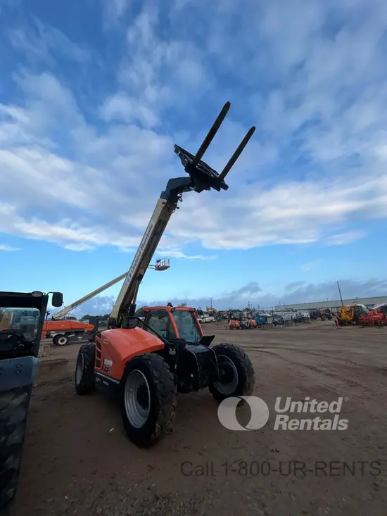 2018 JLG 742 Forklift