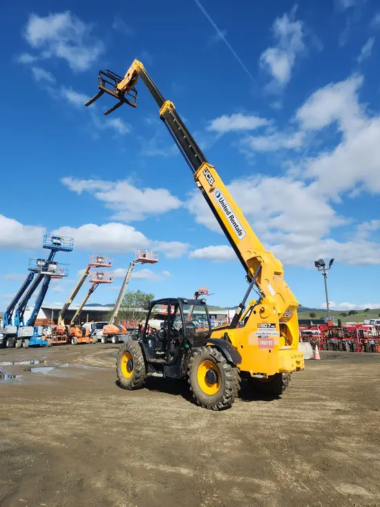 2018 JCB 507-42 Forklift