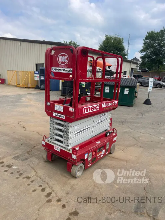 2018 MEC MICRO 19 Scissor Lift