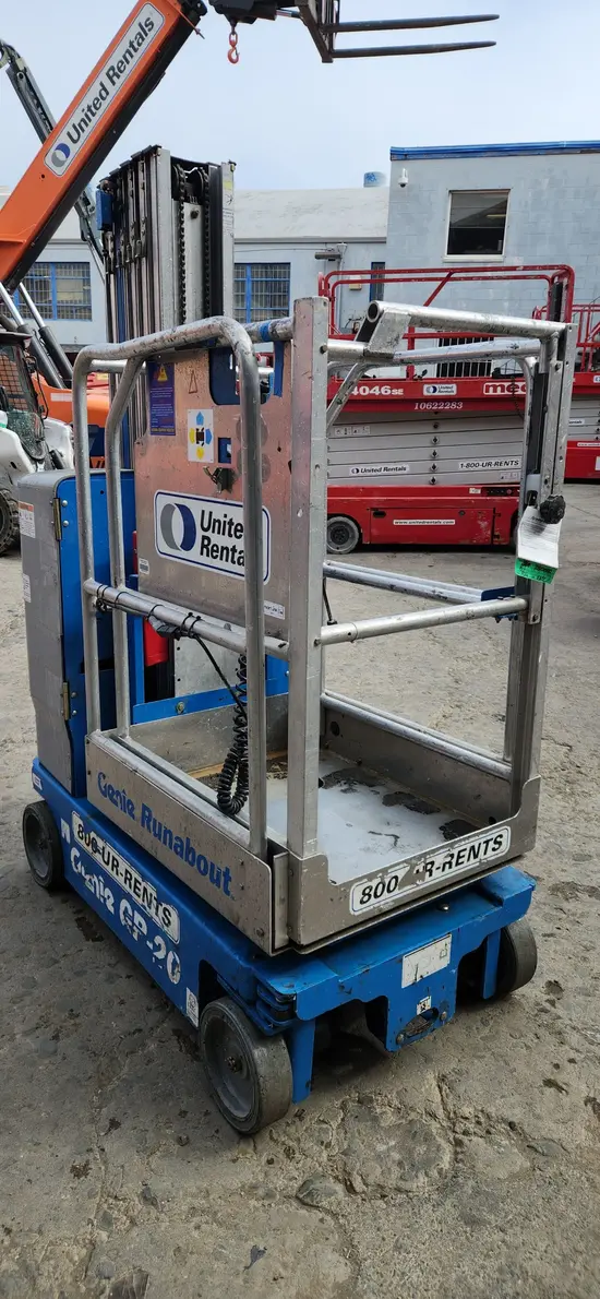 2018 Genie GR-20 Self-Propelled One-Person Lift