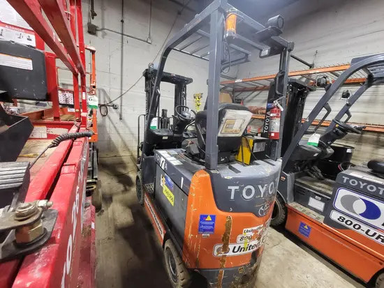 2019 Toyota 8FBCU25 Warehouse Forklift