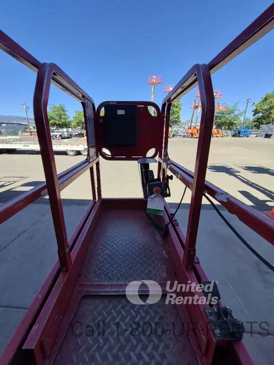 2018 MEC MICRO 19 Scissor Lift