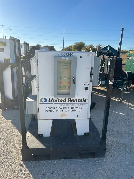 2013 YASKAWA E7BRB040PZ Pump