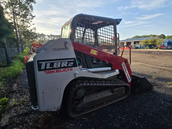 2021 Takeuchi TL8R2R Track Loader