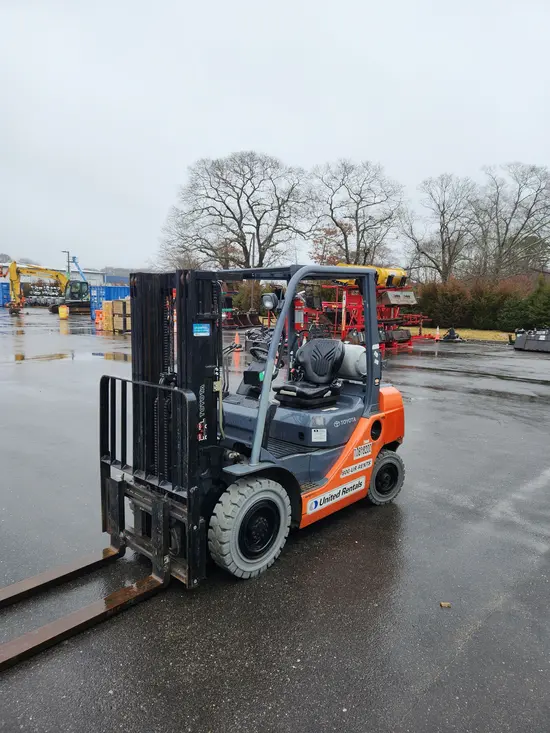 2018 Toyota 8FGU25 Warehouse Forklift