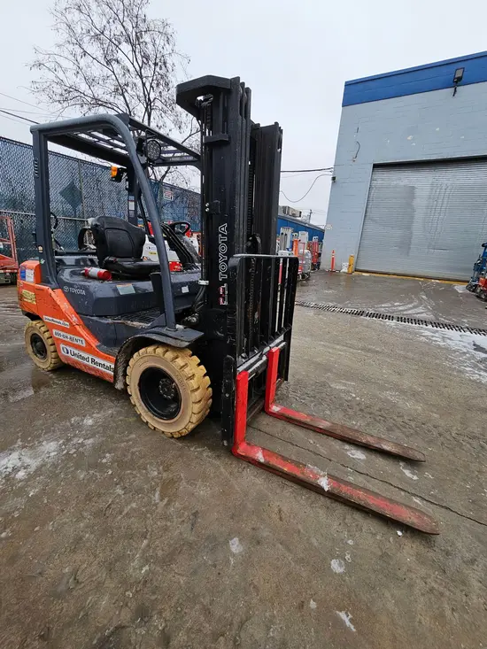 2019 Toyota 8FGU25 Warehouse Forklift