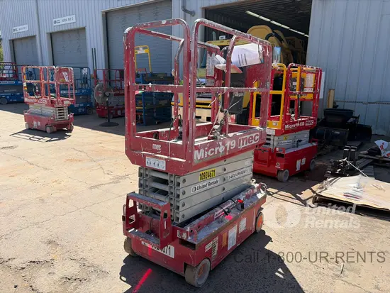 2019 MEC MICRO 19 Scissor Lift