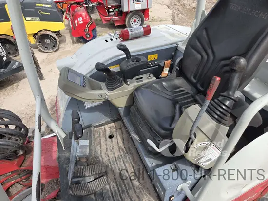 2022 Takeuchi TB250-2R Mini Excavator