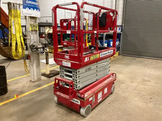 2018 MEC MICRO 19 Scissor Lift