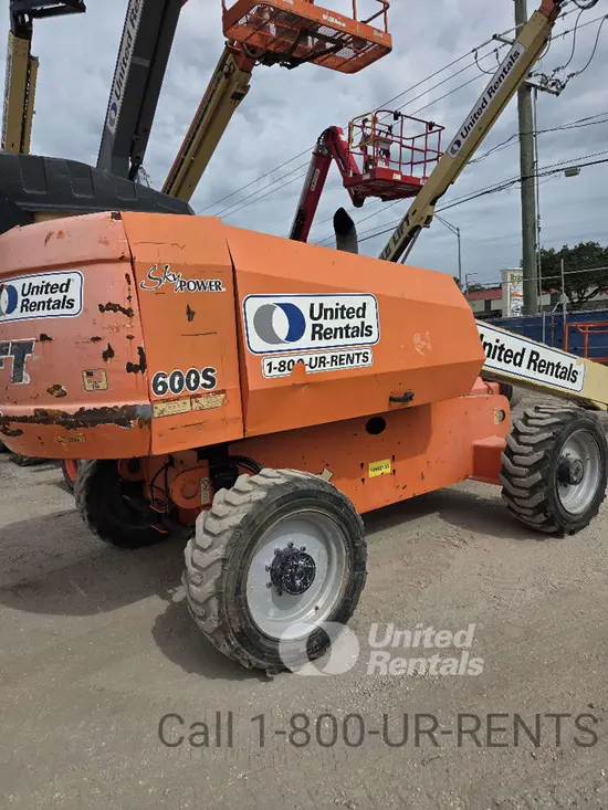 2017 JLG 600S Boom Lift