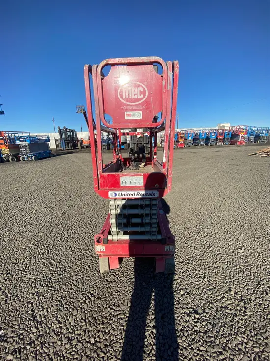 2018 MEC MICRO 19 Scissor Lift