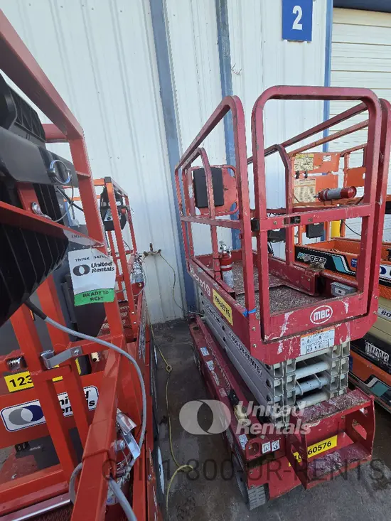 2019 MEC MICRO 19 Scissor Lift