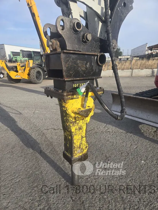 2017 Atlas Copco SB 452 Attachment